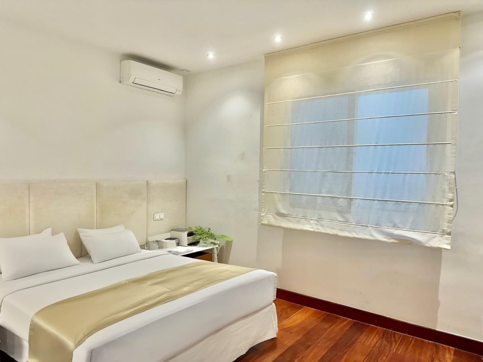 e6ad4645b7eefdcf7b1d77cc3b269cfb - 11