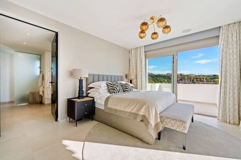 e70e6759f3ffe5f10369c0e9490f4161 - 13