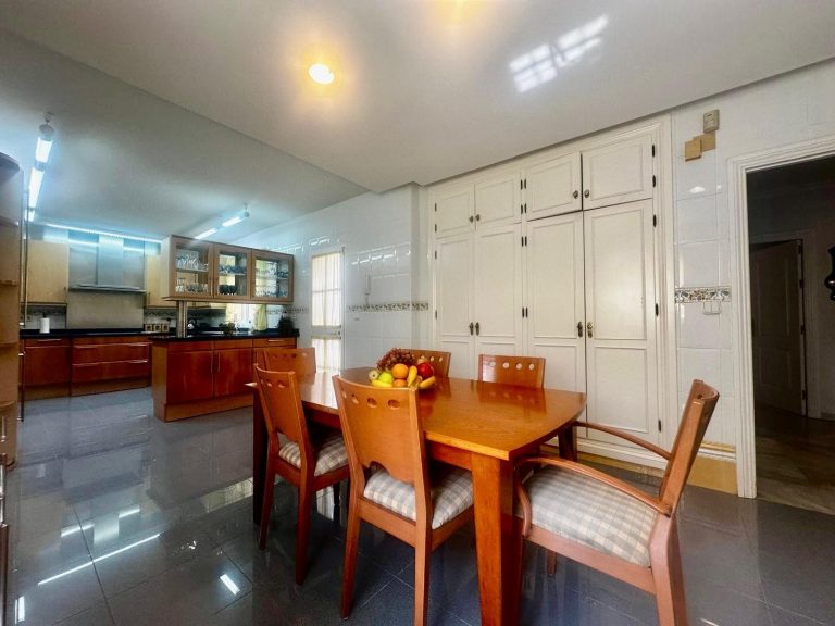 e72eed08641321b3c35ced64a916af4c - 13