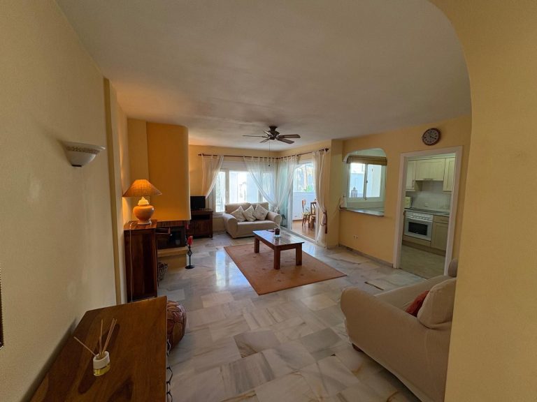 e7925c0d4daaf44b4202e0bd603e4eeb - 9