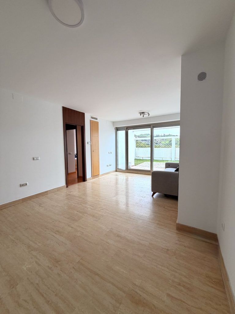 e812b0714c7958c6ac5399519a14316a - 2