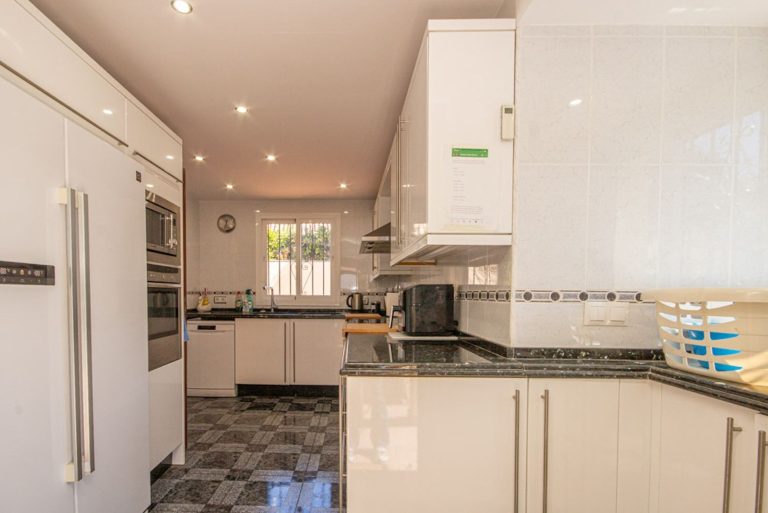 e9a1ed112bfec7f7cd596db7209ac262 - 9