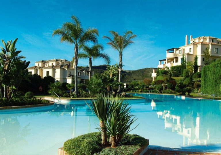 e9d616a96e4b48b99373b81d8115a858 - 2