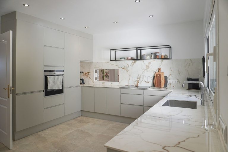 eb4ae54b3b411bce25bb1f8caf7af539 - 14