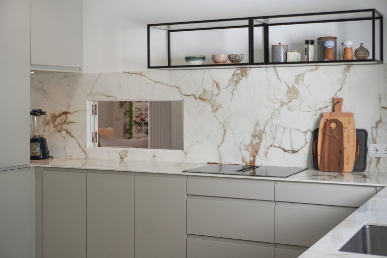 eb4ae54b3b411bce25bb1f8caf7af539 - 15