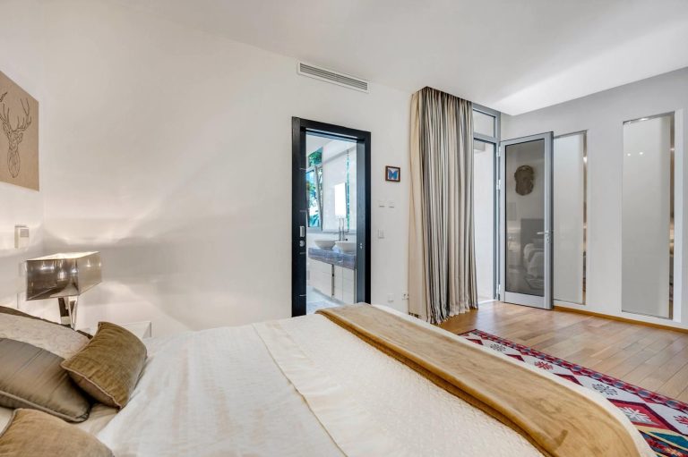 ed167ebbe1881fc6100a21bd83f1d637 - 8