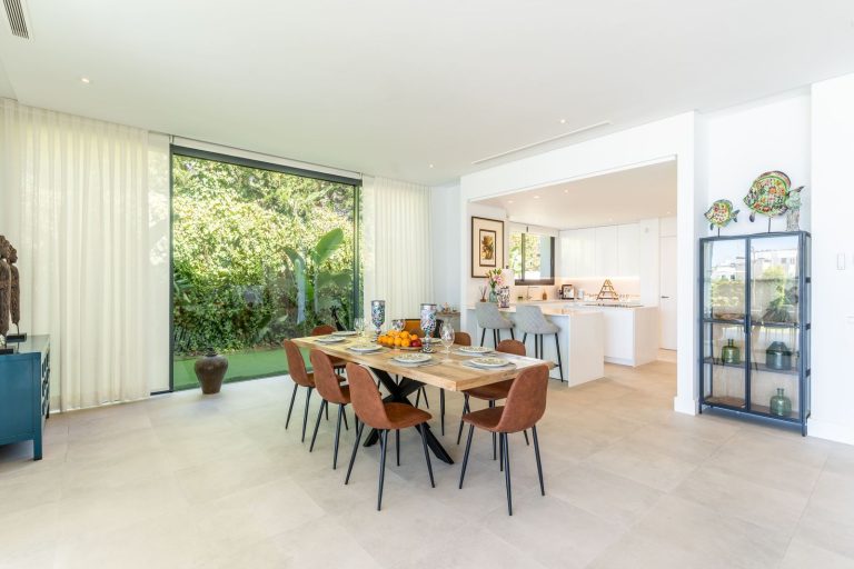 ed50e879cd6d52cf92bc3c22678b9e72 - 10