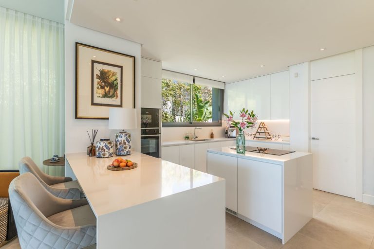 ed50e879cd6d52cf92bc3c22678b9e72 - 14