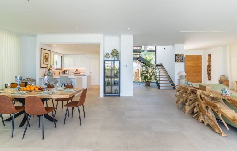 ed50e879cd6d52cf92bc3c22678b9e72 - 6