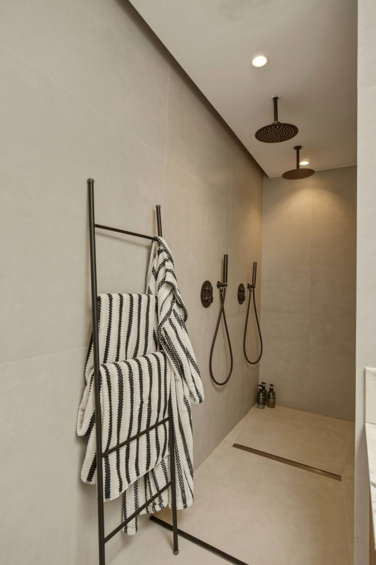 ee09f875b50fdd1f04ca0abe48c82080 - 11