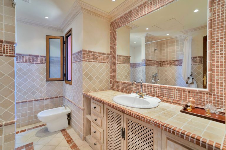 ee50b4f8b44edc2e4f4fe828351776e6 - 10