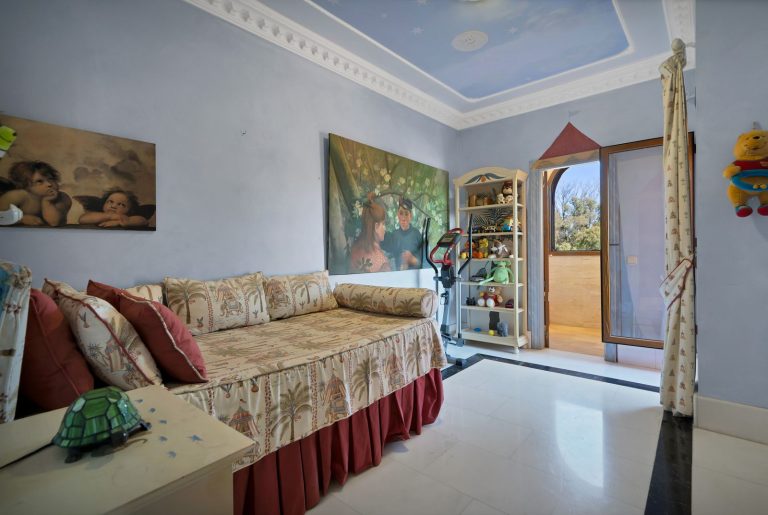 ee50b4f8b44edc2e4f4fe828351776e6 - 13