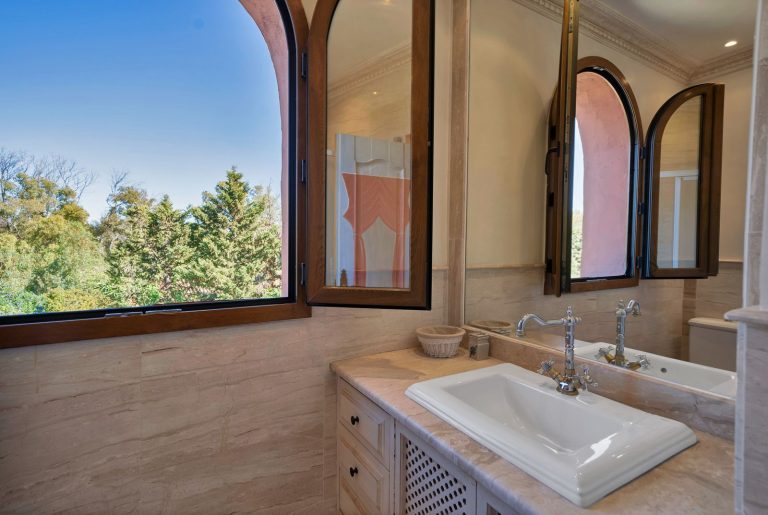 ee50b4f8b44edc2e4f4fe828351776e6 - 15