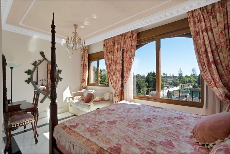 ee50b4f8b44edc2e4f4fe828351776e6 - 7