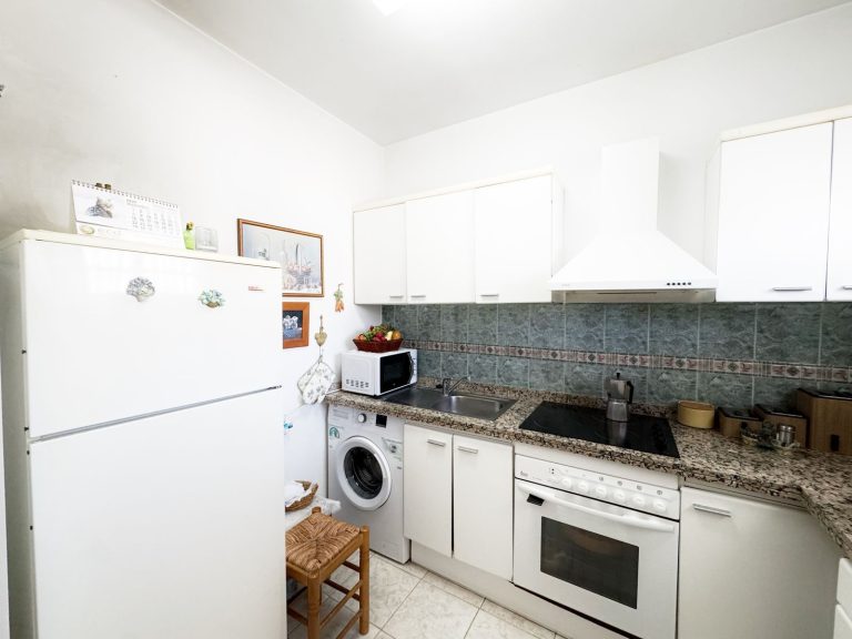 ee6da456f62eb12cb4161667ba905459 - 11