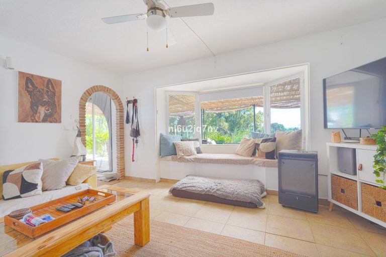 ef0ed27de6d2f26d21907d741cd4771c - 12