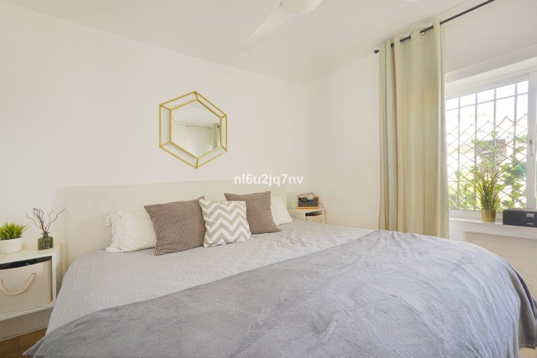 ef0ed27de6d2f26d21907d741cd4771c - 15