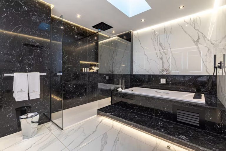 ef10ec0b7eb7a52a10f0e6f668d9201c - 11