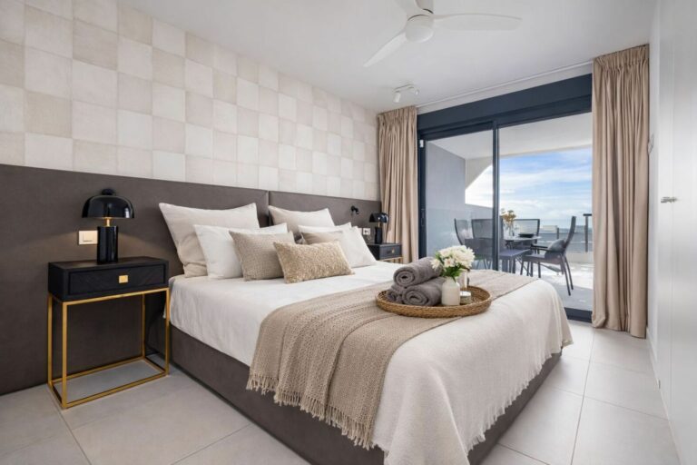 ef7ea448e775cf6546a354796faacf9b - 11