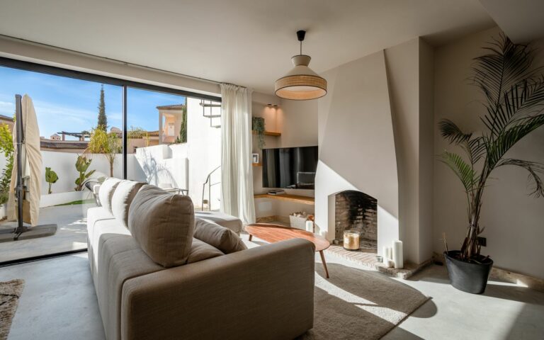 ef8bb1602cb8e62d6d70ad424139b3b4 - 2