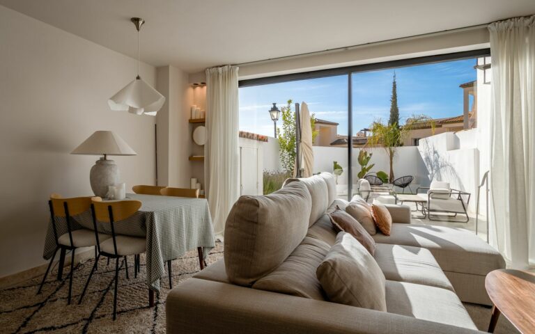 ef8bb1602cb8e62d6d70ad424139b3b4 - 3