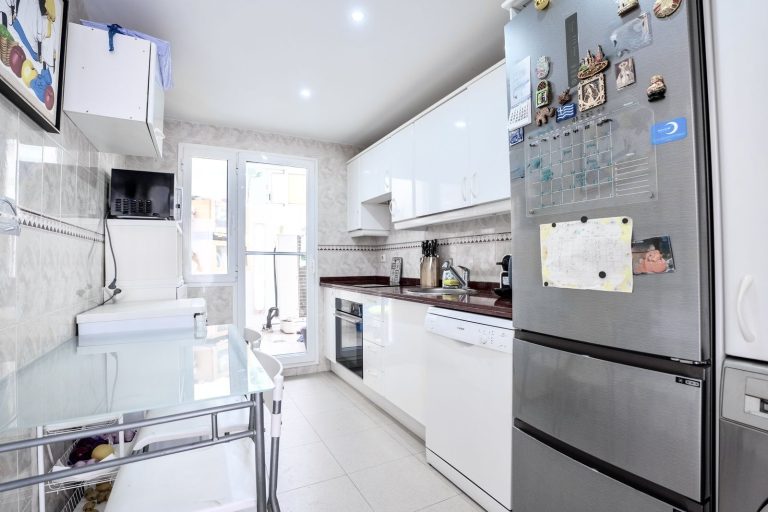 f02f52ddf27aa7b9d45ee1f824240409 - 12