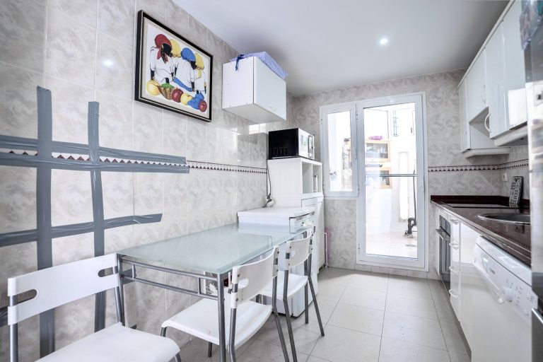 f02f52ddf27aa7b9d45ee1f824240409 - 14