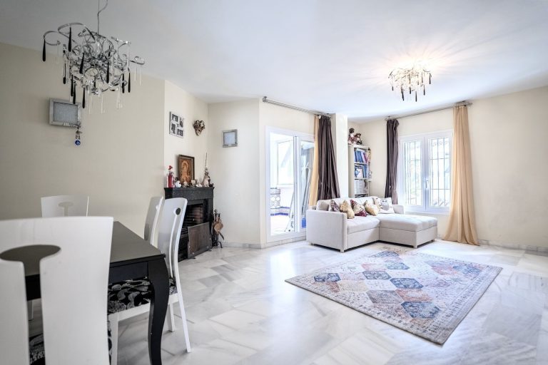 f02f52ddf27aa7b9d45ee1f824240409 - 3