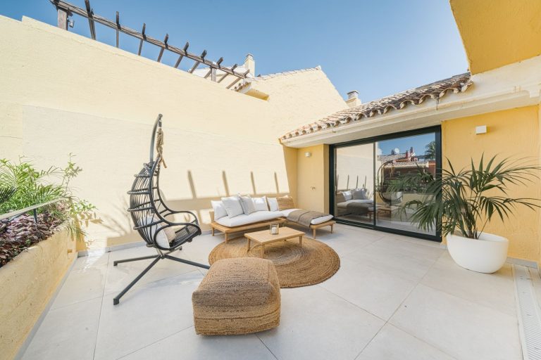 f031a664e9bb4b0b2e7c37576269b97e - 4