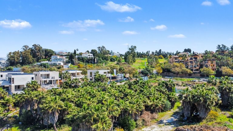 f0c20b566ef80fd8e334c67725d1120e - 15