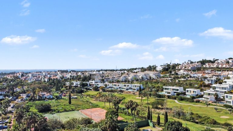 f0c20b566ef80fd8e334c67725d1120e - 9