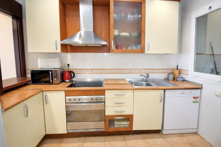 f0c5d525a6cf7aefb73958307572f074 - 9