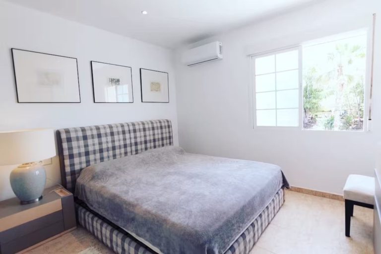 f0d1c71cd9e6a281c50fa3647405600c - 9