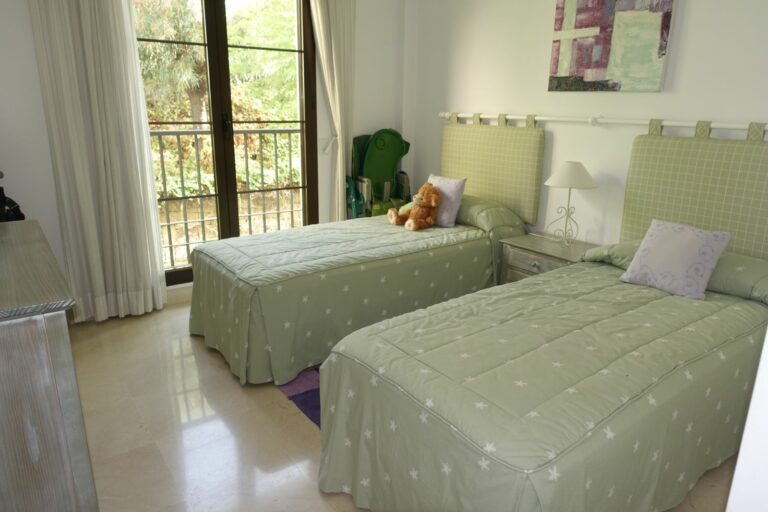 f31a8f1aa04f45983a2037cbf00447bb - 11