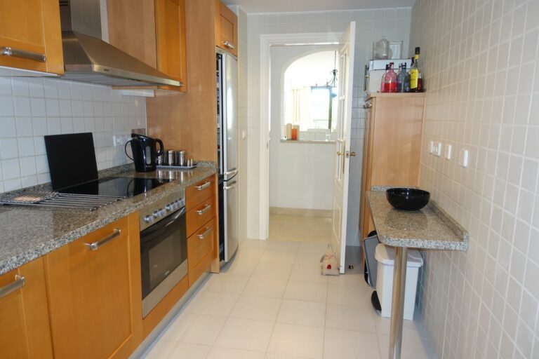 f31a8f1aa04f45983a2037cbf00447bb - 13