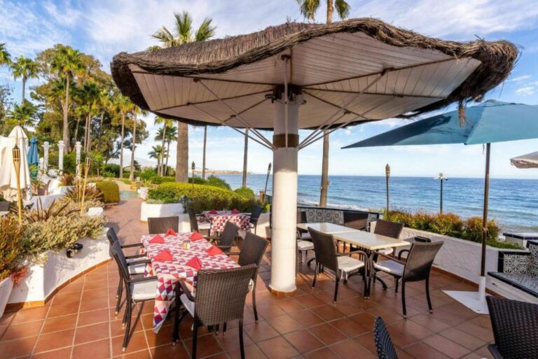 f33770a1bb8dee741ed2c5c4d1a81a8e - 6