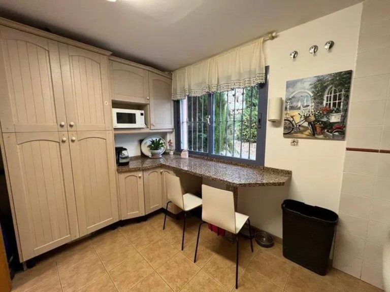 f33f0b2da8c4ae6ed4bc623c256a0331 - 7