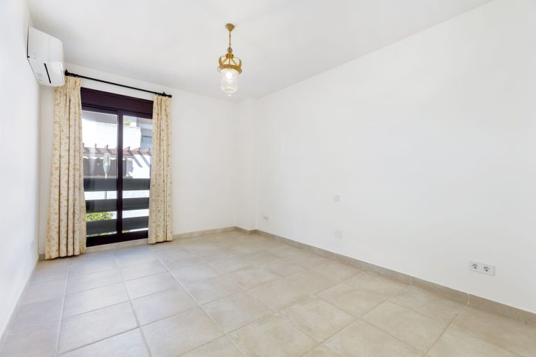 f34ced3fbd29ad10d677dc187a856be6 - 5