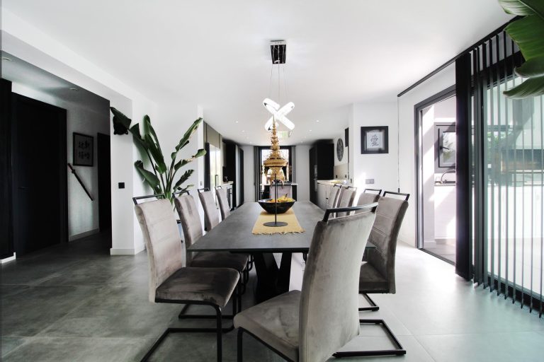 f3f60a3c85aa4d632fd43923cf80e030 - 3