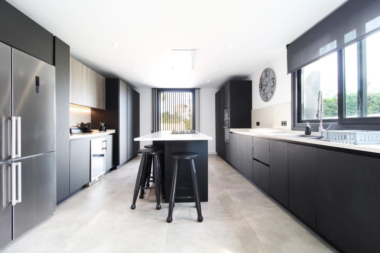 f3f60a3c85aa4d632fd43923cf80e030 - 4