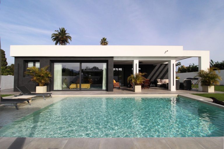 f3f60a3c85aa4d632fd43923cf80e030 - 9