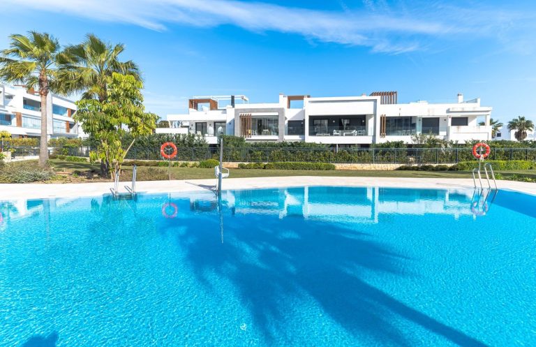 f480d373224cea22edea6b94a1a0e534 - 1