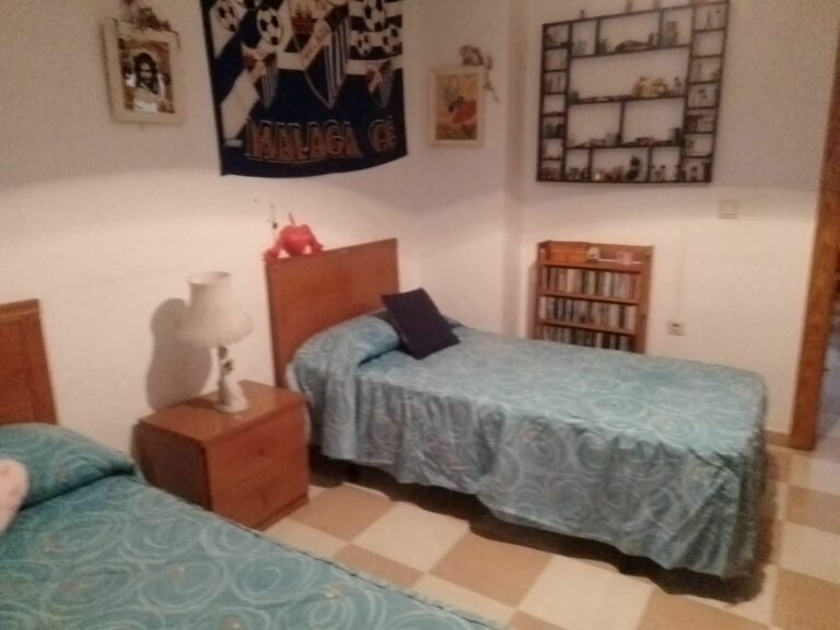 f4ccacdcc6a0a3c674dac6fca9bfc9be - 4