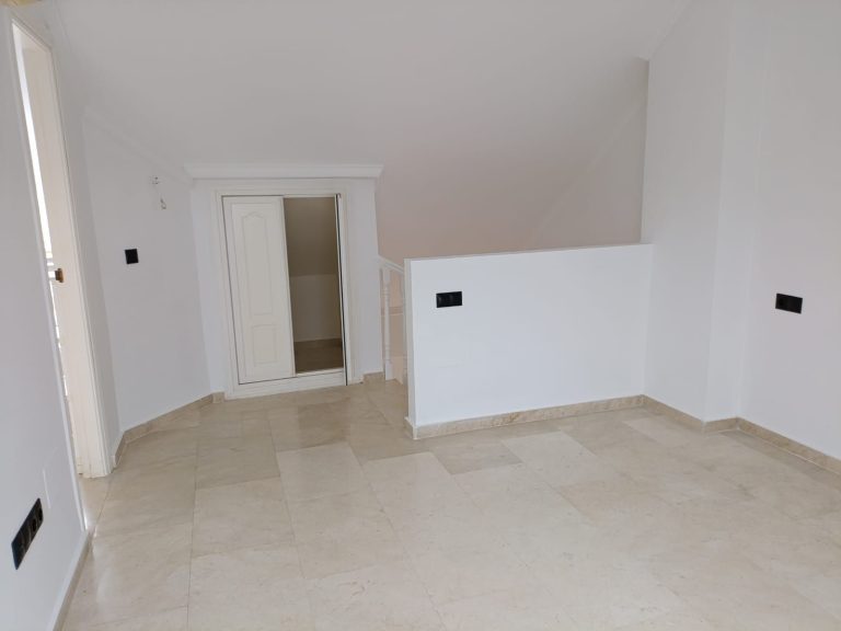 f5153c06452a2aa5eaa720bb4e46d1eb - 5