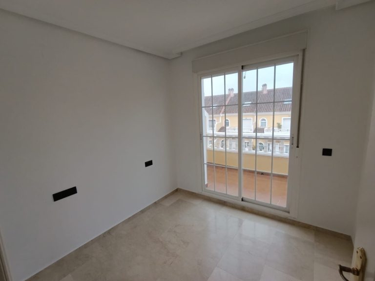 f5153c06452a2aa5eaa720bb4e46d1eb - 9