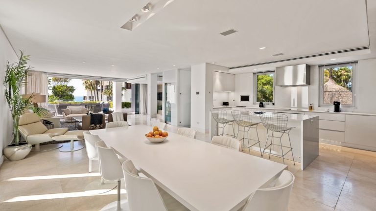 f521904b7e35dea46c611c71e3484d31 - 14