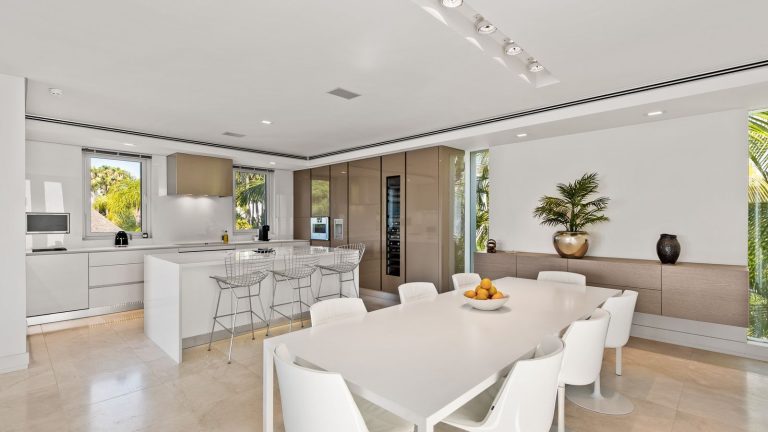 f521904b7e35dea46c611c71e3484d31 - 15