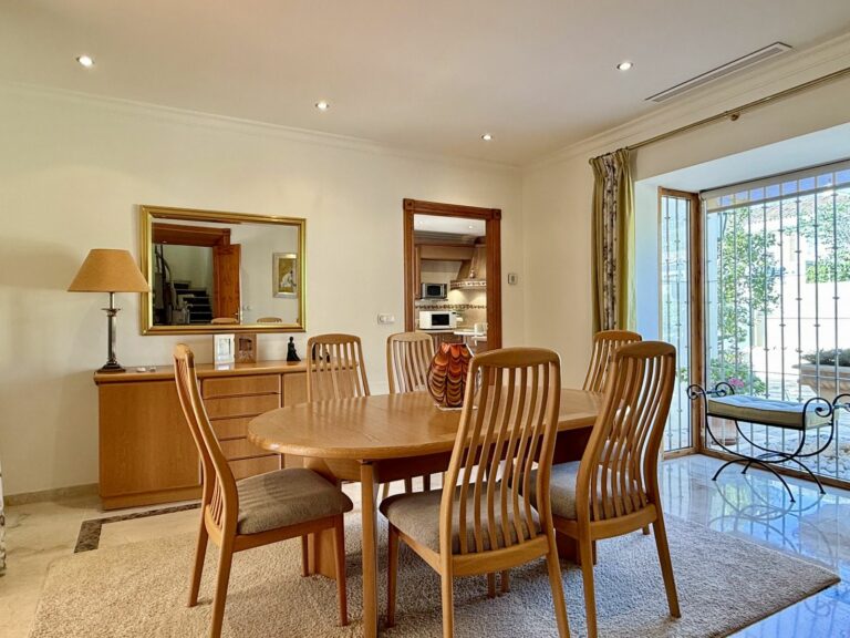 f56609e7e1e4e0cc554c1c11a3a9dcb3 - 10