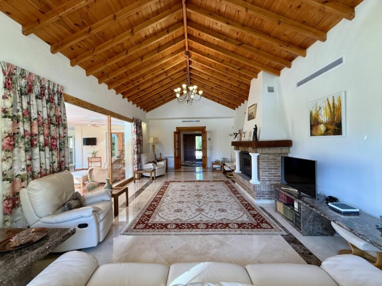 f56609e7e1e4e0cc554c1c11a3a9dcb3 - 14