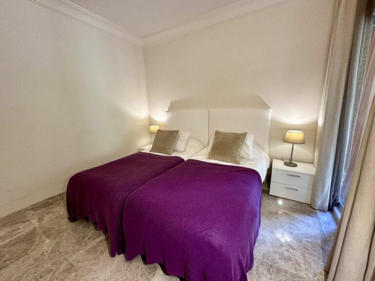 f57d6f5e9704b4831ffedaae29f1db38 - 14